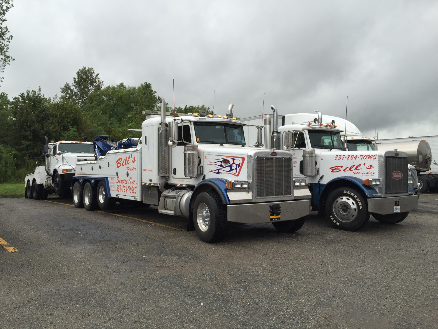 Bill's Wrecker Svc Inc equipment